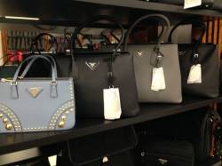 IMG-7228 prada donna,uomo,borse , accessori , scarpe, abbigliamento,stock,ingrosso,prada 