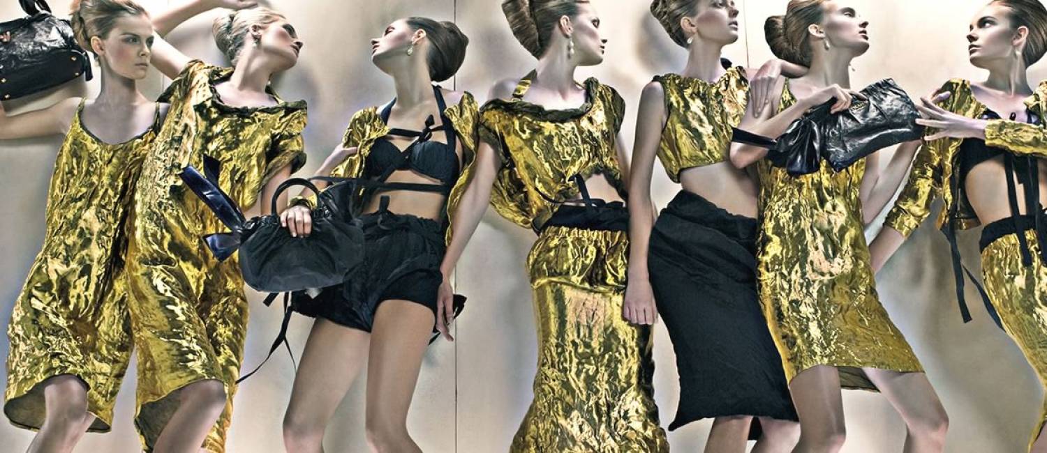 image/data/slider/fashionandluxury/prada.jpg Ingrosso e stock di abbigliamento scarpe, accessori e borse firmati per uomo e donna
